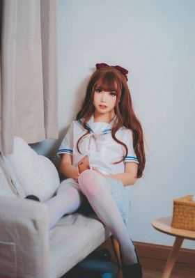 办公室里的女教师3_4K视频大全